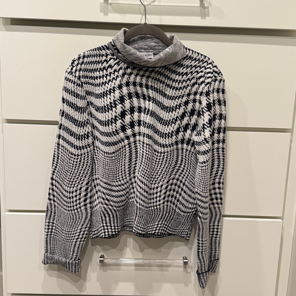 Burberry Monochrome Houndstooth Turtleneck Sweater